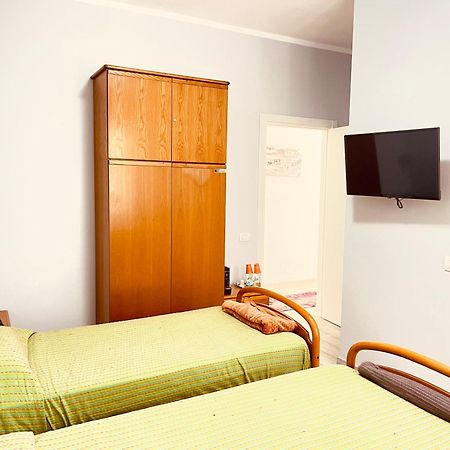 Affitta Camere Mattia Mottola Fiumicino Exteriör bild